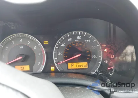 2010 Toyota Corolla S z USA, uszkodzony, nr VIN 2T1BU4EE1AC251156